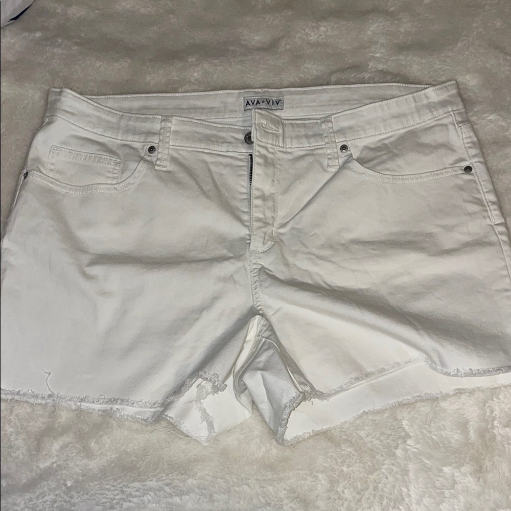 Ava & Viv White Jean Shorts Mid-Rise Stretch